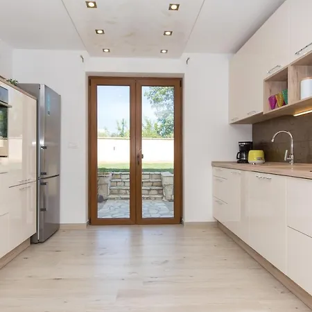 Sara - Perfect Family Villa